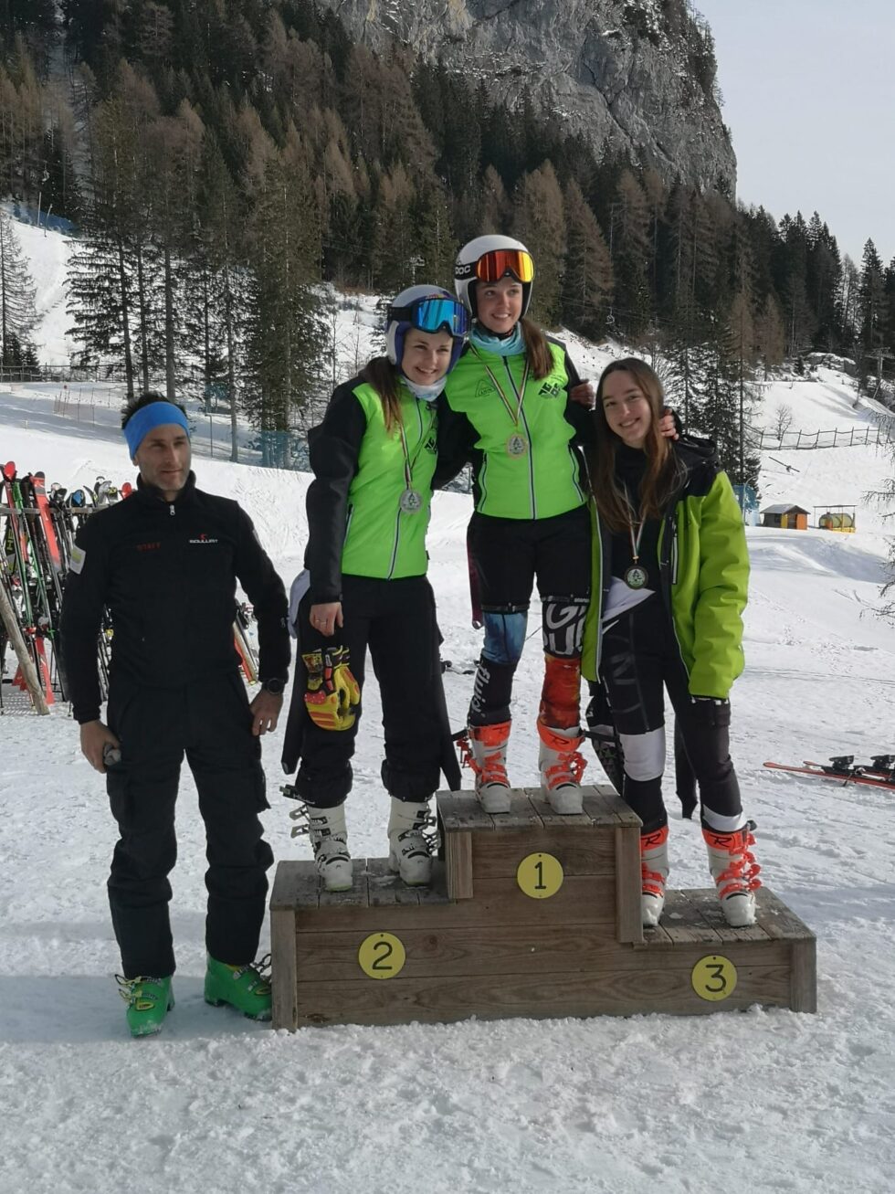 gruppo Sci club Canin